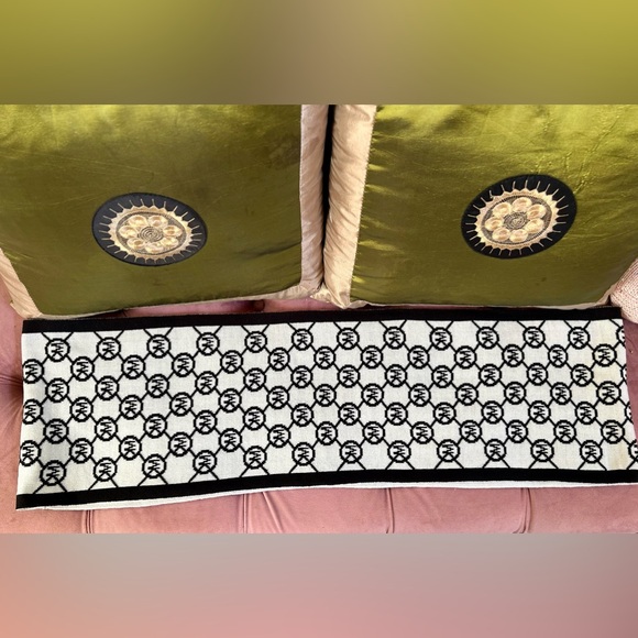 MICHAEL KORS infinity scarf - Picture 2 of 6